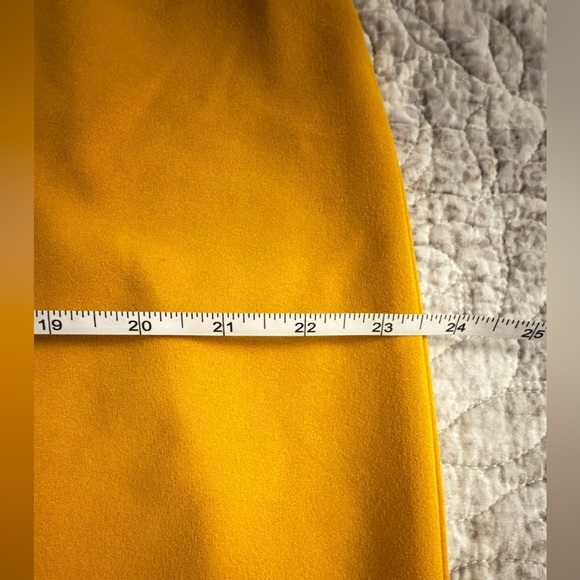 High-Waisted Yellow Skirt - Picture 6 of 9